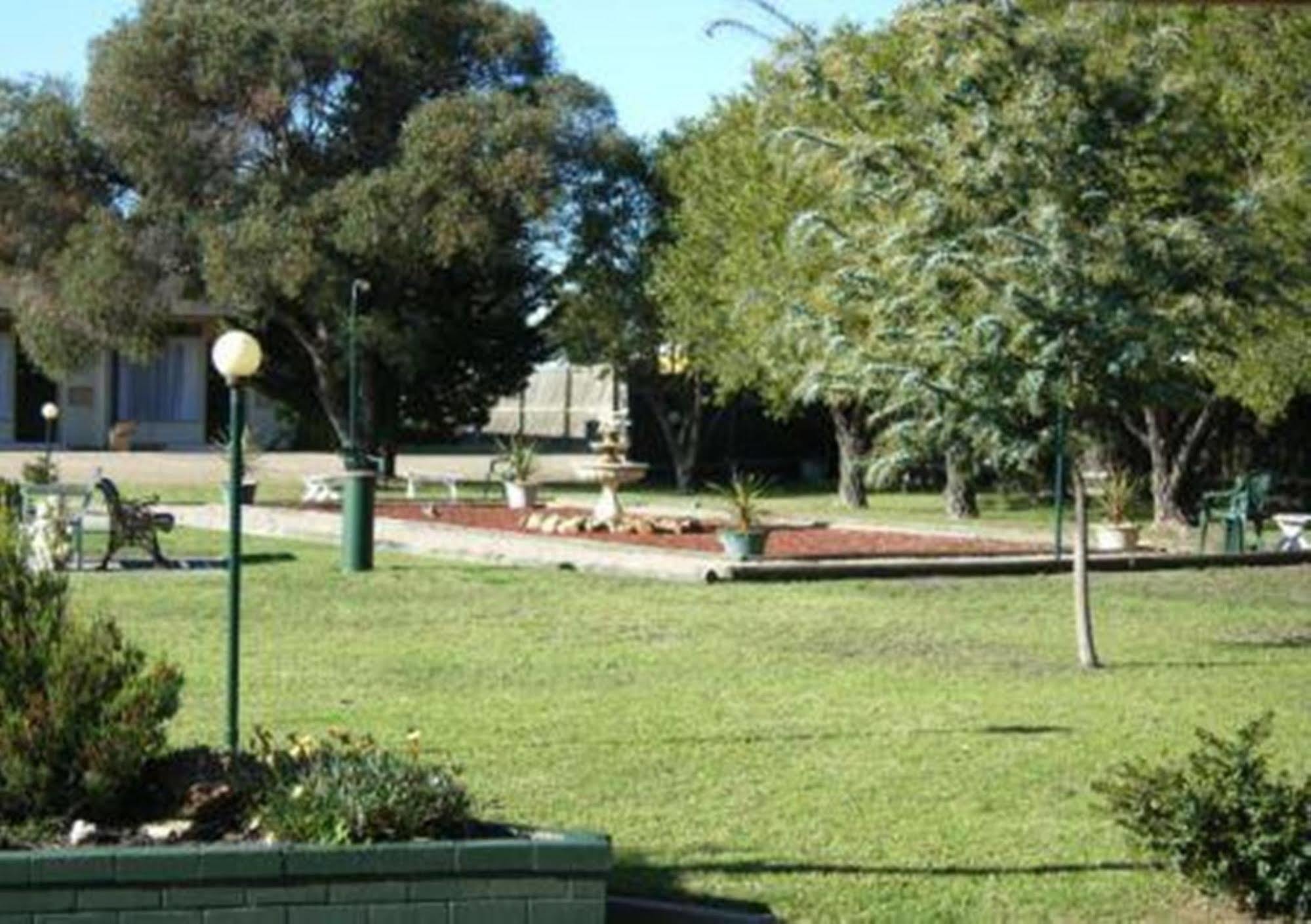 Bairnsdale Main Motel エクステリア 写真